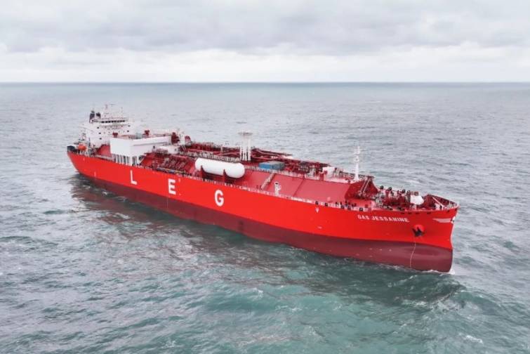 “Jiangnan Shipyard” dünyanın ikinci iri etan tankerini sifarişçiyə vaxtından əvvəl təhvil verib