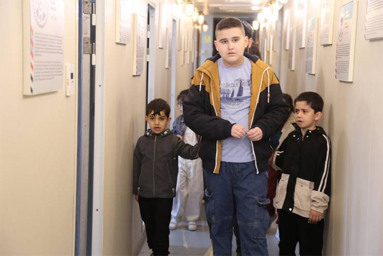 Dünya Sağlamlıq Günündə xüsusi qayğıya ehtiyacı olan uşaqlar üçün gəmi-muzeyə ziyarət təşkil olunub