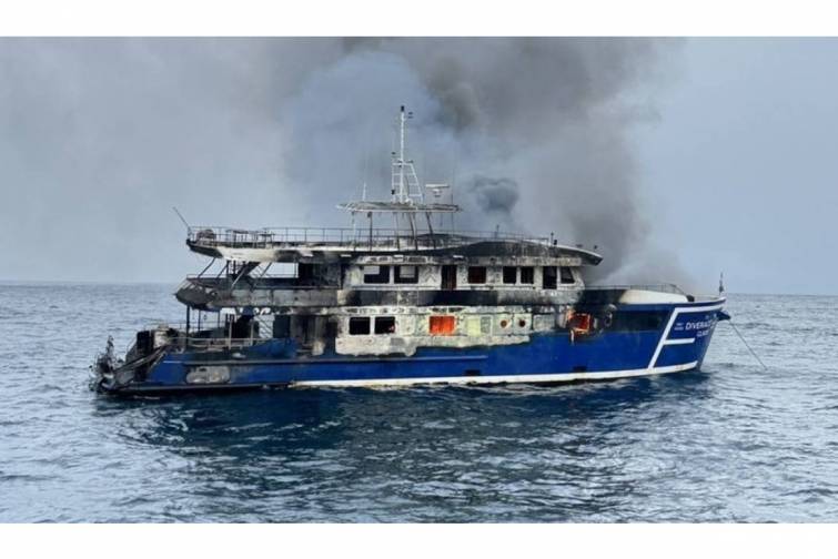 Taylandda yanan turist gəmisindən 26 nəfər xilas edilib