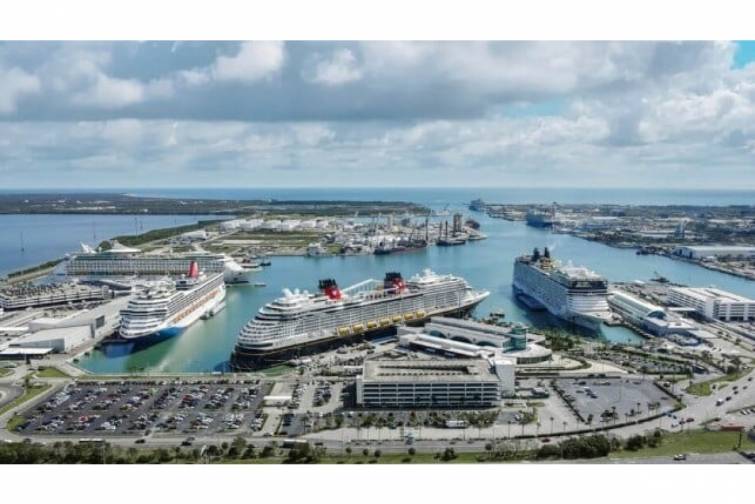 Port Canaveral kruiz gəmiçiliyində yeni rekorda imza atıb