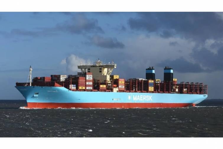 “Marie Maersk”-də yanğının söndürülməsi davam edir