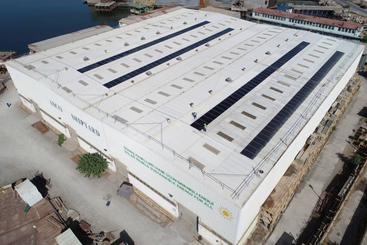 Gəmi təmiri zavodunda quraşdırılmış günəş panelləri vasitəsilə 10 ayda 112 082 kVts enerji hasil olunub