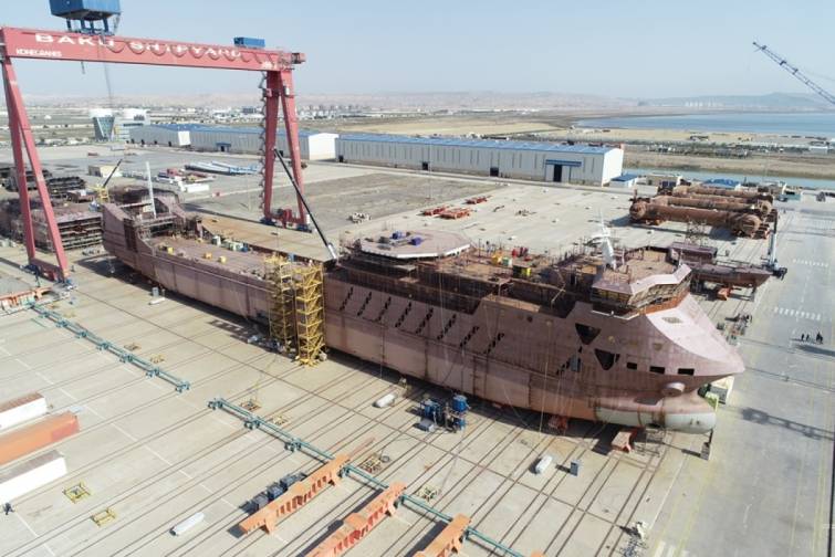 Tikintisi davam edən sayca &uuml;&ccedil;&uuml;nc&uuml; RoPax tipli gəmi-bərədə yeniliklər tətbiq olunacaq