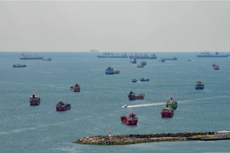 Londonda gəmi&ccedil;ilikdə yaşıl ke&ccedil;idə dair yeni qaydalar m&uuml;zakirə olunur