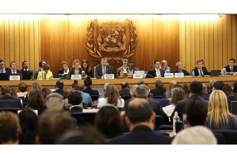 IMO səsverməsi qlobal gəmi&ccedil;ilikdə dekarbonizasiya planını təxirə salıb