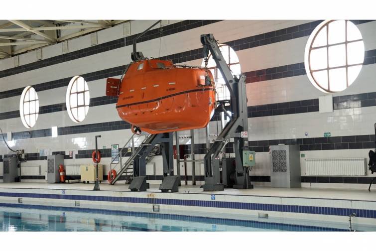 S&uuml;rətli olmayan xilasedici qayıq - TƏLİM