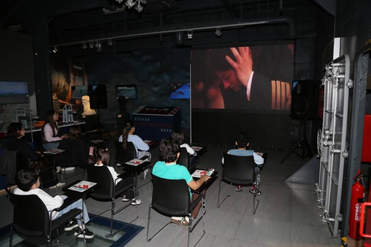 &ldquo;Art Weekend&rdquo; festivalı &ccedil;ər&ccedil;ivəsində &ldquo;Suraxanı&rdquo; gəmi-muzeyində &ldquo;Ş&ouml;vkət&rdquo; filmi n&uuml;mayiş olunub