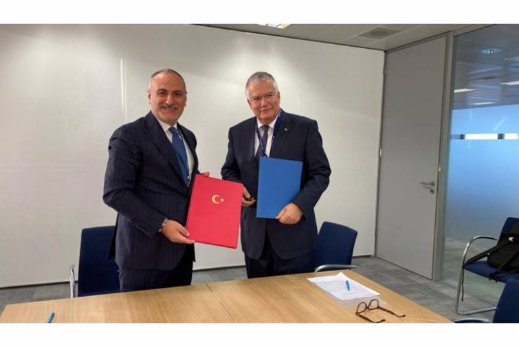 T&uuml;rkiyə dəniz&ccedil;iləri artıq Panama və İsve&ccedil; bayraqlı gəmilərdə &ccedil;alışa biləcəklər