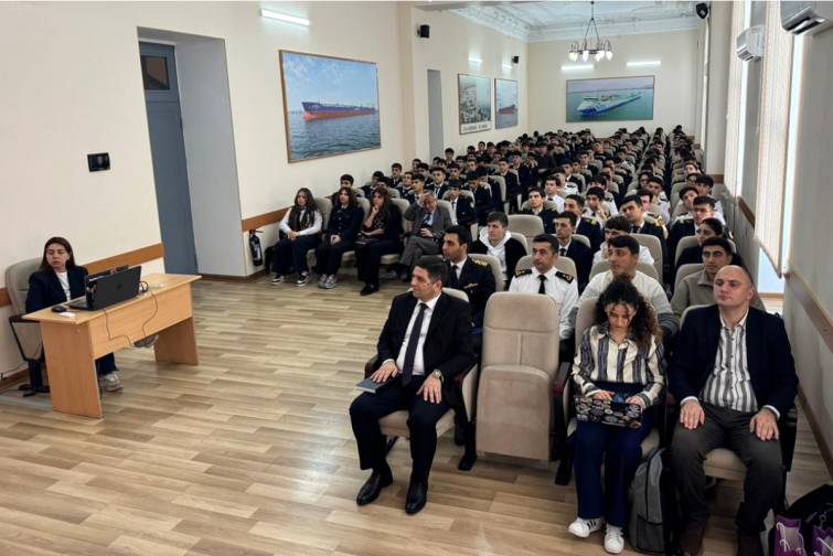 Azərbaycan D&ouml;vlət Dəniz Akademiyasında tələbələr &uuml;&ccedil;&uuml;n İT olimpiadalarına hazırlıq m&ouml;vzusunda infosessiya ke&ccedil;irildi