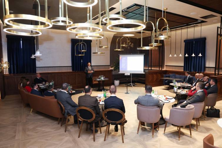 AZCON Holding-ə daxil olan qurumların SƏTƏMM rəhbərlərinin n&ouml;vbəti g&ouml;r&uuml;ş&uuml; ASCO-da ke&ccedil;irilib