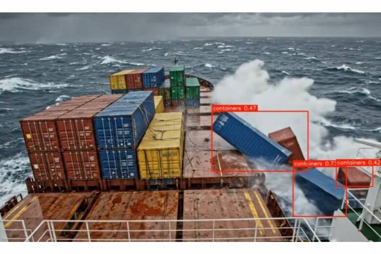 Dənizə d&uuml;şən konteynerləri aşkarlayan və xəbər verən sistem hazırlanıb