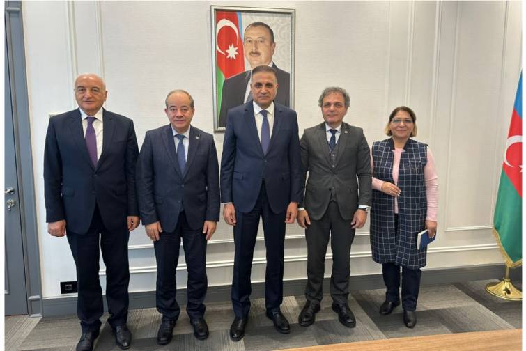 ADDA-da T&uuml;rkiyə universiteti ilə əməkdaşlıq imkanları m&uuml;zakirə edilib