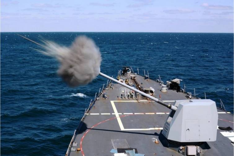 ABŞ hərb&ccedil;iləri Sakit okeanda daha bir gəmiyə zərbə endirib