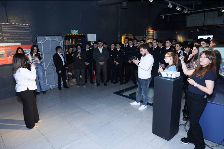 Gəmi-muzeydə &ldquo;AIRO 2026&rdquo; Beynəlxalq Robot Olimpiadasının təqdimatı və robototexnika sərgisi ke&ccedil;irilib