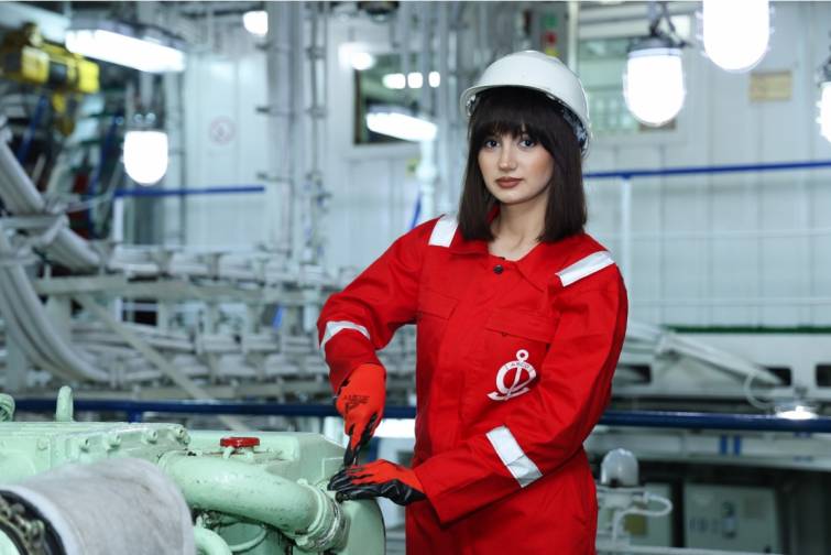 Azərbaycanın mexanik sertifikatı əldə edən ilk xanım dəniz&ccedil;isi