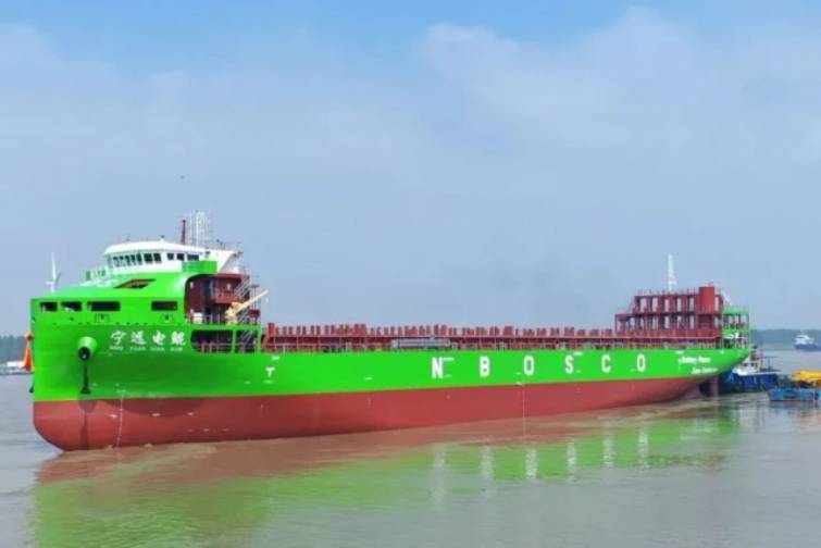 &Ccedil;inin 10 min tonluq ilk tam elektrikli konteyner gəmisi sınaqdan ke&ccedil;irilir