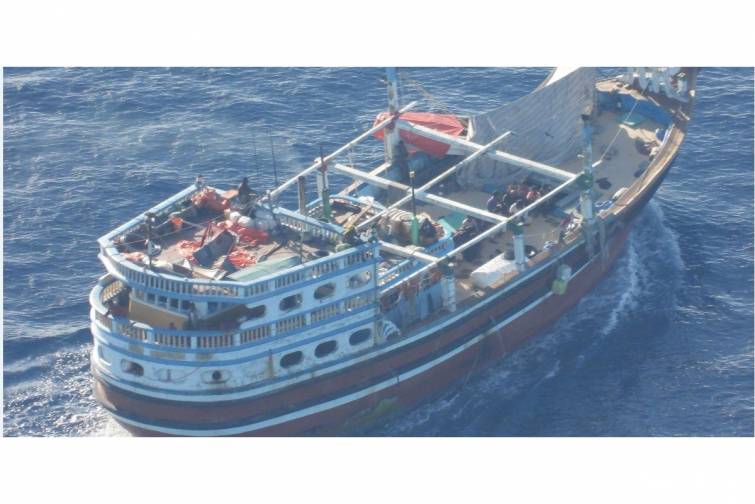 Somali sahillərində qa&ccedil;ırılan gəmi Aİ hərbi gəmiləri tərəfindən m&uuml;hasirəyə alındı